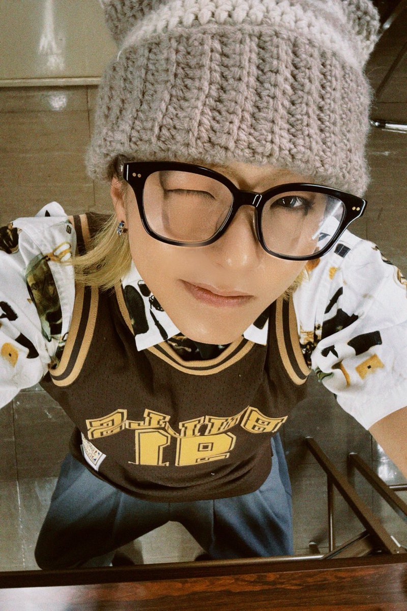 _KID_PHENOMENON's tweet photo. こんばんは！
WEGOツアー in 兵庫
ありがとうございました✌️

初めてアパレルの店員さんになったので、
ちょっと緊張しました笑

けど、皆さんと
ゆっくりお話し出来る機会が久しぶりだったので
超絶楽しかったです！！！！
NEXT→静岡☀️🐰❤️‍🔥

明日はD7SCOVER 兵庫公演！
明日もしっかりぶちかまします🔥

皆さんSparkle Summerを
沢山聴いて会場にお越しください！
https://t.co/R5uK57ONh2

by 健介🐶

#WEGO @WEGO_press 
#D7SCOVER
#SparkleSummer #スパサマ
#キドフェノ 
#夫松健介 #佐藤峻乃介
#KIDPHENOMENON
