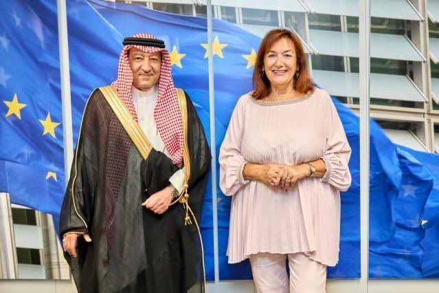 dubravkasuica's tweet image. Saudi Arabia is an important partner for the EU, both bilaterally and regionally.
Honoured to meet H.E. Eng. Waleed bin Abdulkarim Al-Khuraiji, Saudi Vice Minister of Foreign Affairs.
We discussed opportunities to strengthen our cooperation on many joint priorities.
Looking…