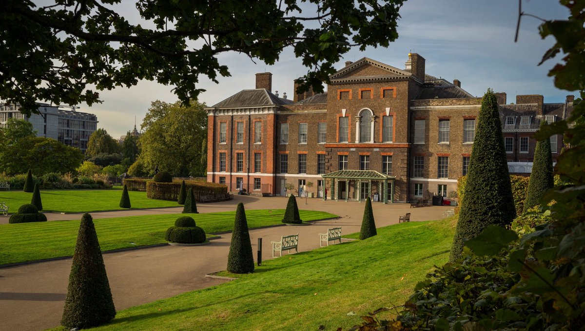 BarnesCoaches's tweet image. #TopPicksTuesday line up↩️🌞🚍️
➡️BOOK NOW for Summer 2025! > barnescoaches.co.uk/daytrips
📍Bournemouth 📅Mon 28th Jul
📍Kensington Palace 📅Mon 28th Jul
📍Black Country Living Museum 📅Thu 31st Jul
📍Swanage 📅Sat 2nd Aug
#BarnesCoaches #SummerHolidays