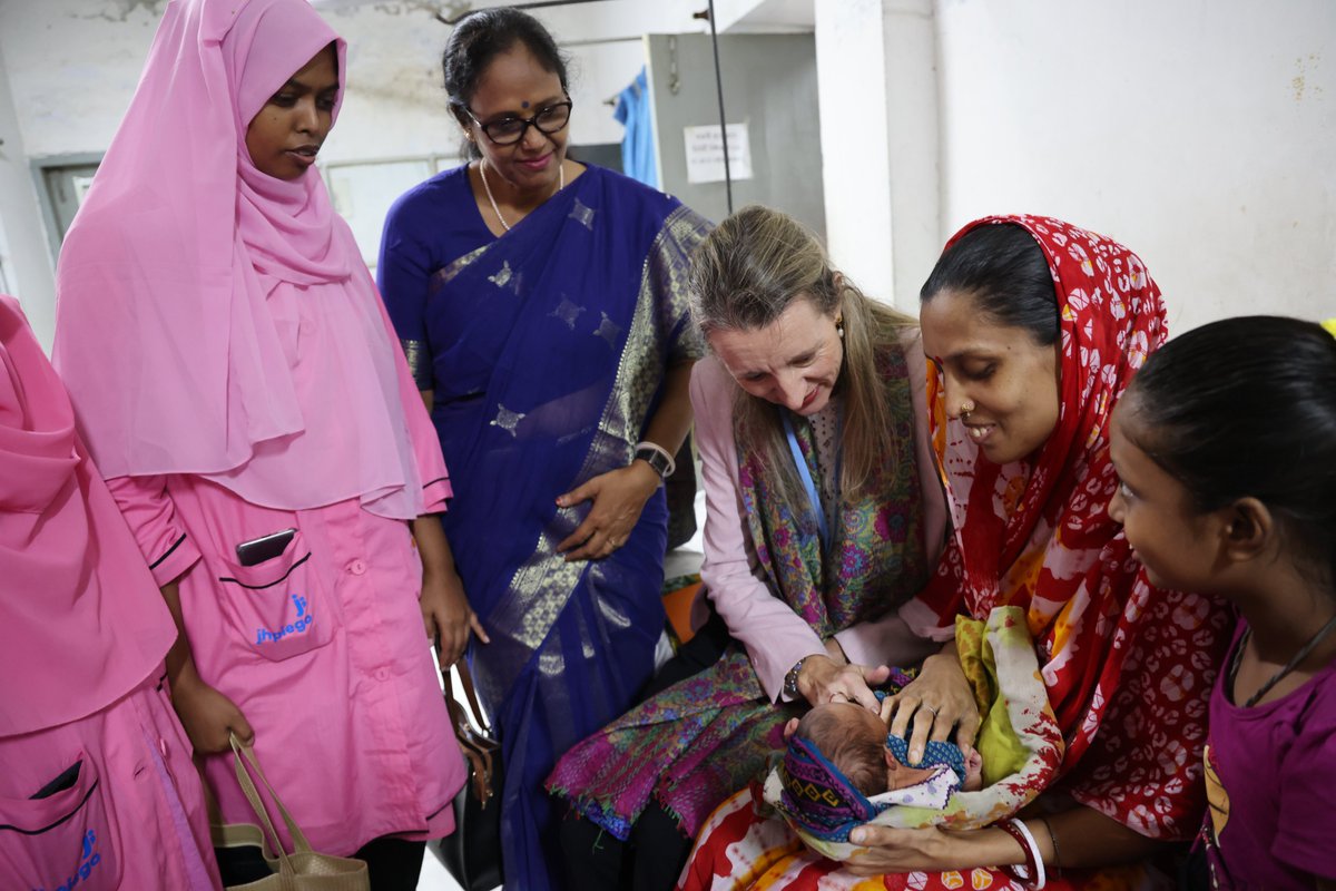 BreenKamkong's tweet image. Today we opened Midwifery led SRH services in urban facility in Dhaka South & saw the power of midwives saving lives in action with the 1st mother & baby born safely today @UNFPABangladesh, @SwedenAmbBD, @SwedeninBD, @UNFPAAsiaPac, @JakobGranit , @Sida @Jhpiego @world_midwives