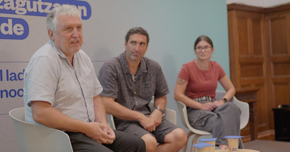 🌲💧Mesa redonda de especialistas para dar por finalizado el curso de verano <a href="/uik_eus/">UIK</a> "Los árboles y el agua". En ella se ha analizado "El mosaico forestal vasco ante la sequía“, una temática de gran interés de la que hemos extraído interesantes conclusiones.  #UdaIkastaroak
