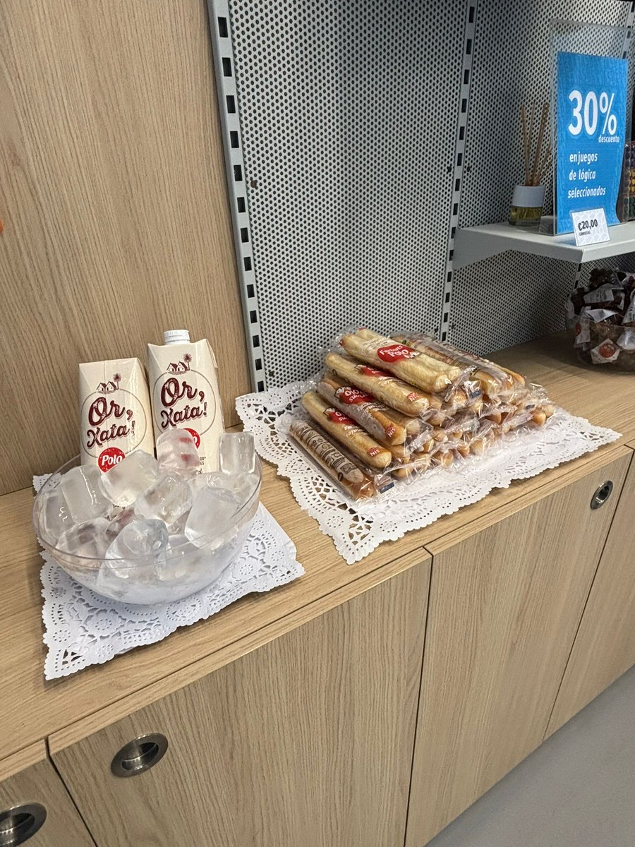 ¡Qué ilusión nos está haciendo  estar en el museo MOI VALENCIA! 

Hoy tienes la posibilidad de probar nuestra nueva Or,xata Polo sin azúcares y sin edulcorantes GRATIS en el museo MOI VALENCIA ¡Aún estás a tiempo de comprar tu entrada en su página web y venir a merender como un