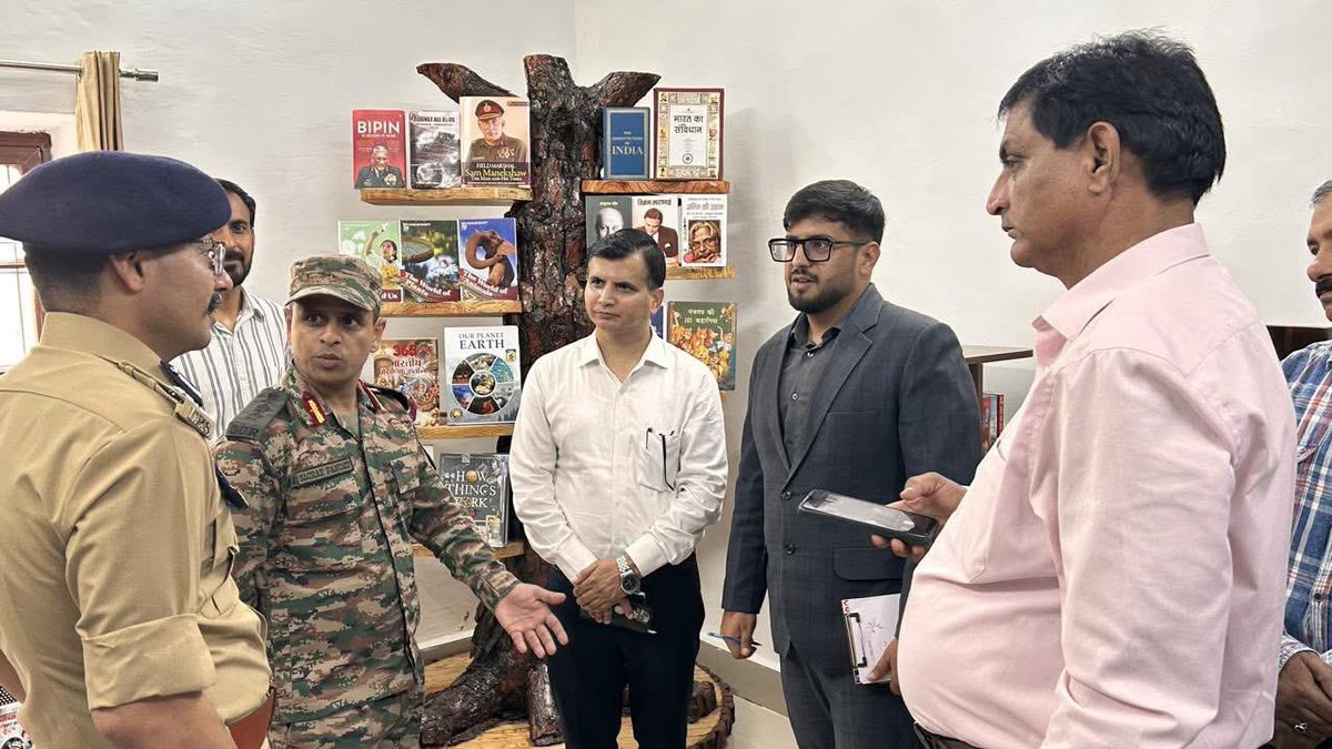 PirTimes's tweet photo. *Commemoration of Brig Mohammad Usman’s 113th Birth Anniversary at Usman Memorial, Jhangar.* https://t.co/DFU3oI9pKt