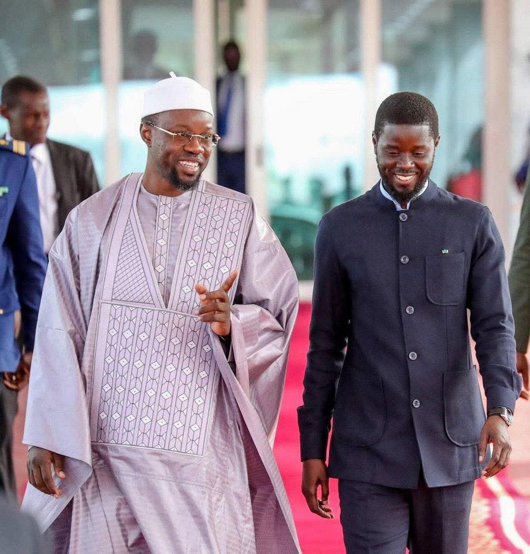elmaalignjaay's tweet image. 𝗨𝗻𝗶𝘀 𝗽𝗮𝗿 𝘂𝗻𝗲 𝗲𝘀𝘁𝗶𝗺𝗲 𝗿𝗲́𝗰𝗶𝗽𝗿𝗼𝗾𝘂𝗲, 𝘂𝗻𝗲 𝗹𝗼𝘆𝗮𝘂𝘁𝗲́ 𝘀𝗮𝗻𝘀 𝗳𝗮𝗶𝗹𝗹𝗲 𝗲𝘁 𝘂𝗻𝗲 𝘃𝗶𝘀𝗶𝗼𝗻 𝗽𝗮𝗿𝘁𝗮𝗴𝗲́𝗲 𝗰𝗲𝗹𝗹𝗲 𝗱’𝘂𝗻 𝗦𝗲́𝗻𝗲́𝗴𝗮𝗹 𝗳𝗼𝗿𝘁, 𝘀𝗼𝘂𝘃𝗲𝗿𝗮𝗶𝗻, 𝗽𝗿𝗼𝘀𝗽𝗲̀𝗿𝗲 𝗲𝘁 𝘂𝗻𝗶. 𝗡’𝗲𝗻 𝗱𝗲́𝗽𝗹𝗮𝗶𝘀𝗲 𝗮̀…