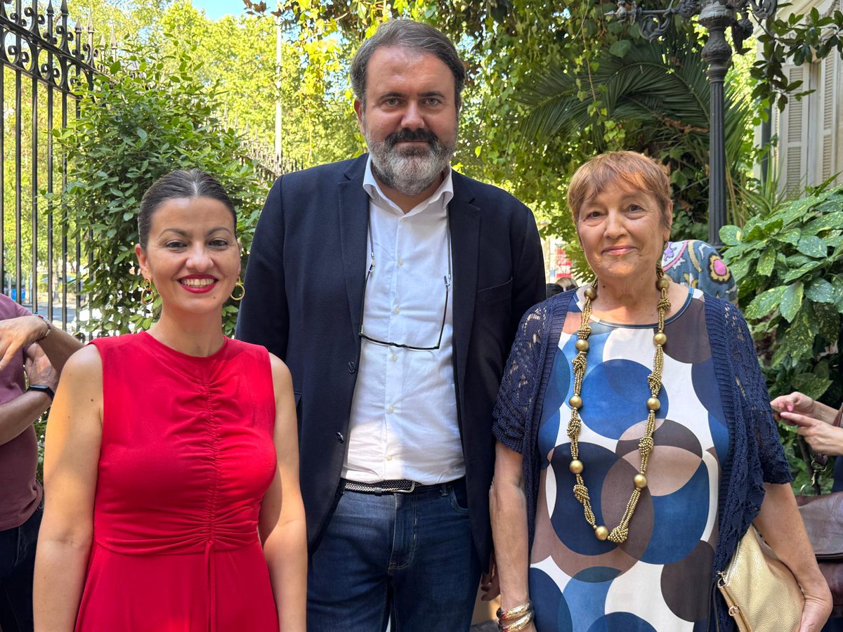CEAS SAHARA (@ceassahara) on Twitter photo Ayer, la ministra de Infancia y Juventud, <a href="/sirarego/">Sira Rego 🔻</a> , recibió a los embajadores saharauis del programa #VacacionesenPaz
Su visita nos recuerda la responsabilidad de España ante la ocupación del #SaharaOccidental, que obliga a miles de familias a vivir como refugiados
#SaharaLibre Ayer, la ministra de Infancia y Juventud, <a href="/sirarego/">Sira Rego 🔻</a> , recibió a los embajadores saharauis del programa #VacacionesenPaz
Su visita nos recuerda la responsabilidad de España ante la ocupación del #SaharaOccidental, que obliga a miles de familias a vivir como refugiados
#SaharaLibre