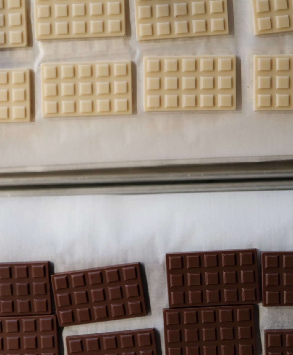 One ingredient,
five directions.

🎨🤎

#newedition
#빈투바데일리키트
#vol14