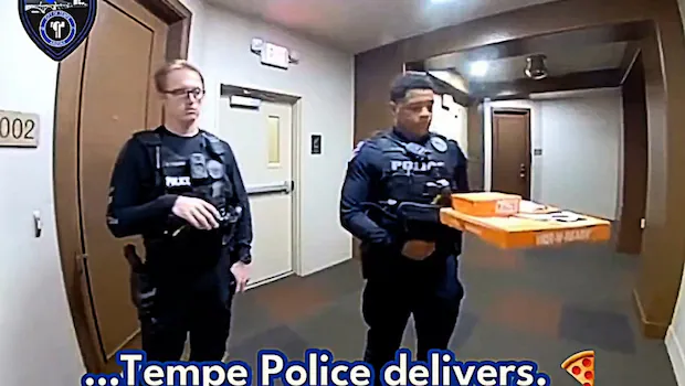 NDTVFood's tweet image. Police Deliver Pizza After Arresting Delivery Agent In Arizona, US
food.ndtv.com/news/police-de…
#police #pizzadelivery #arizona