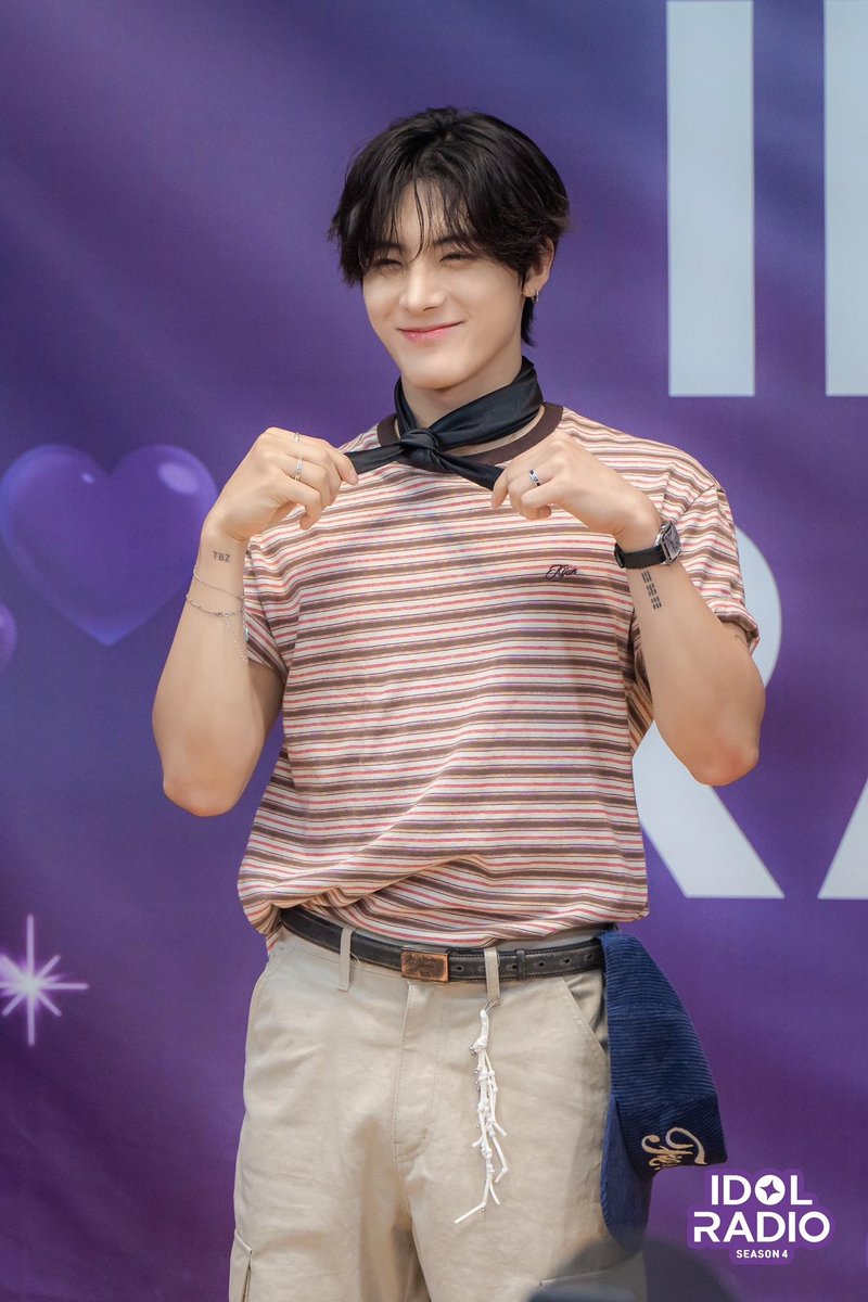 [#아이돌라디오4 앨범 250714]

📸EP#138 🦋 아돌La La Loves 비비지 🦋 (DJ 에릭)

돌랑아 하트해 멍멍🐾
에디는 유명한 애교 많아 깡아디임

<a href="/THEBOYZ_officl/">더보이즈 (THE BOYZ)</a>

#MBC #IDOLRADIO #아이돌라디오 #THEBOYZ #더보이즈 #에릭