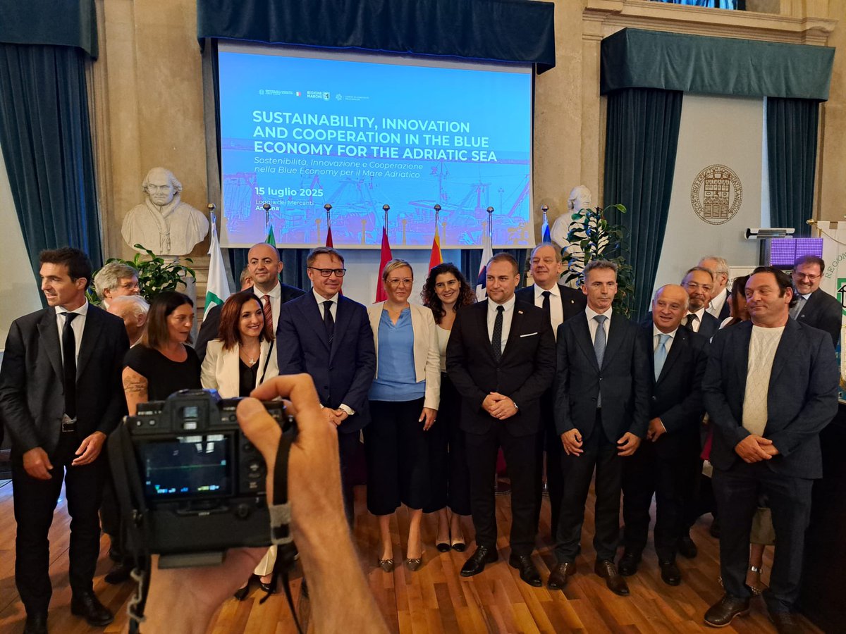 |Ancona, Italija 🇮🇹 - održivo ribarstvo i regionalna suradnja od iznimne važnosti za budućnost Jadrana|Istaknuo sam važnost ribarstva u jadranskoj regiji. U središtu interesa mora biti njegova socioekonomska dimenzija kao i aspekt biološke održivosti.
🐟🦞🦐🌊🗺️🛥️🎣