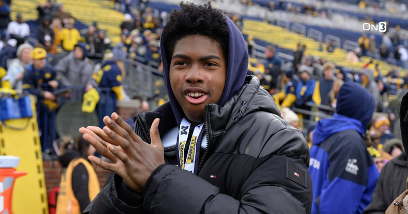 Ethan McDowell (@ethanmmcdowell) on Twitter photo Rising '27 EDGE Brian Demoss (<a href="/BrianF_Demoss/">Brian Future Demoss ⭐️⭐️⭐️</a>) is teammates with Michigan commit McHale Blade, and he visited Ann Arbor 3 times in the past 9 months.
“Michigan has been, I would say, recruiting me the hardest out of all the schools”
More here: on3.com/teams/michigan… Rising '27 EDGE Brian Demoss (<a href="/BrianF_Demoss/">Brian Future Demoss ⭐️⭐️⭐️</a>) is teammates with Michigan commit McHale Blade, and he visited Ann Arbor 3 times in the past 9 months.
“Michigan has been, I would say, recruiting me the hardest out of all the schools”
More here: on3.com/teams/michigan…
