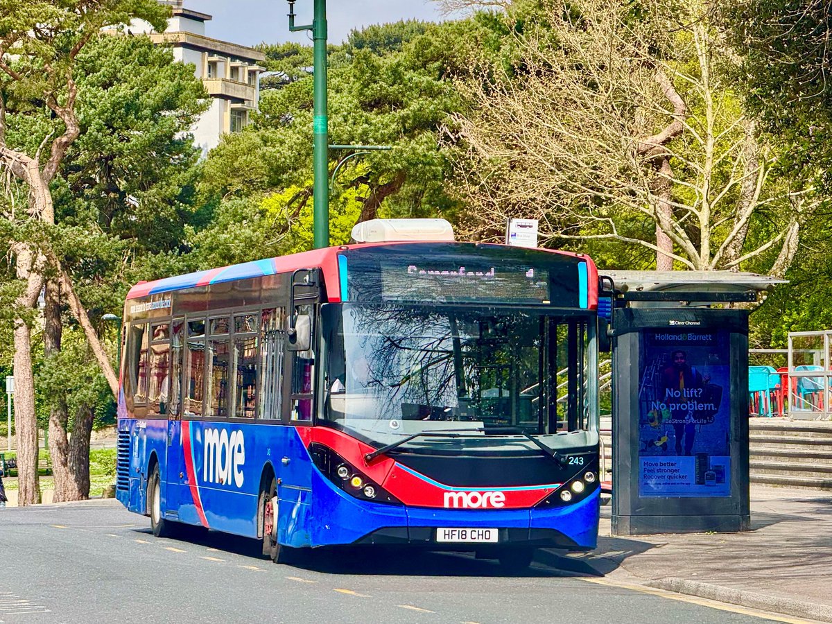 BCPCouncil's tweet image. 🚌 Each year we help to subsidise essential bus routes that connect residents to vital, everyday services
✍️ To ensure we're allocating that funding to routes that will benefit the most, we're carrying out a review
🔗haveyoursay.bcpcouncil.gov.uk/bus-subsidies-…