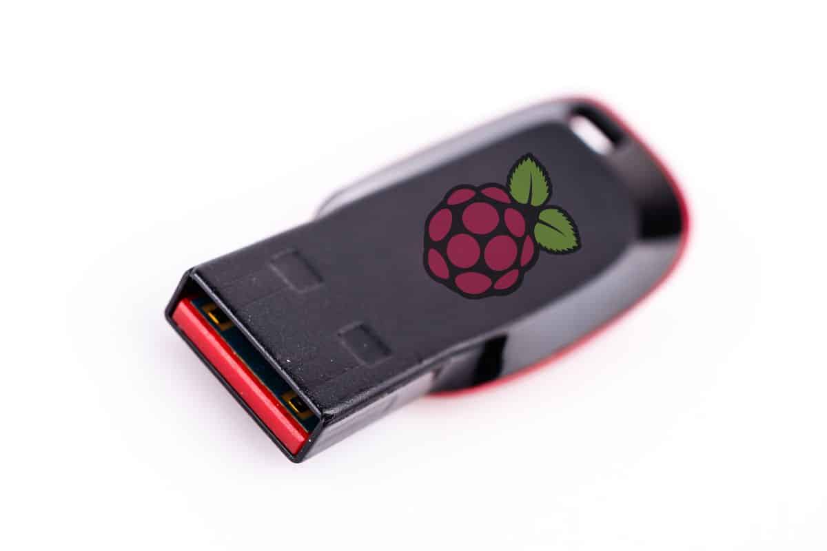 How to Mount a USB Drive on Raspberry Pi (3 Ways) raspberrytips.com/mount-usb-driv… #raspberrypi