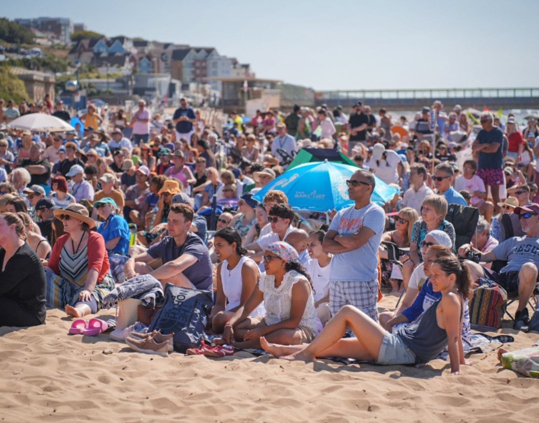 Last Sunday, 1300 people from 5 churches across Bournemouth gathered on Boscombe Beach to baptise 92 people. 🥳🥳🥳 Read more &gt;&gt; astepfwd.com/over-90-people…