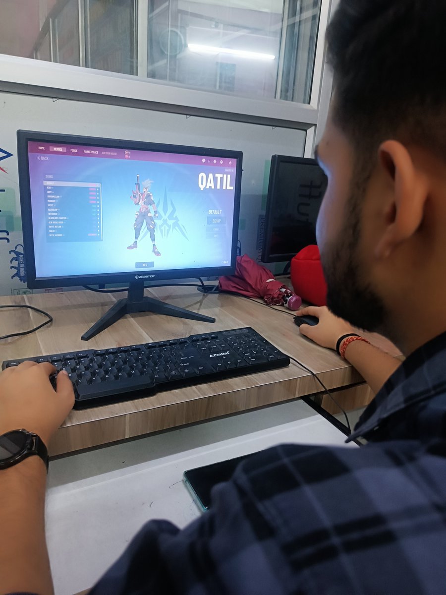 TheSuranaverse's tweet image. Hosted #Avalanche Gaming Night for the 1st time in Dhanbad 🔥

Explained Web3, Blockchain, Avalanche, LIVE demo on Core Wallet &amp;amp; @BloodLoopGAME running gas-free on LooP subnet @avax 🔺

Web2 gamers taken back with the NFT skins &amp;amp; complete ownership 💪

#Web3Gaming #Web3JH