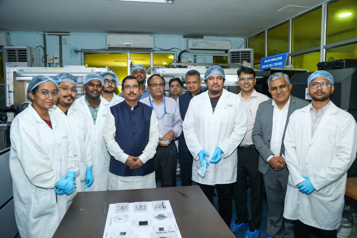 JoshiPralhad's tweet photo. Visited the Indian Institute of Technology Bombay, where the National Centre for Photovoltaic Research and Education (NCPRE) is leading pioneering work on Perovskite Tandem Solar Cells.

The remarkable work of the ART-PV team is pushing the boundaries of solar innovation and strengthening India’s clean energy future.