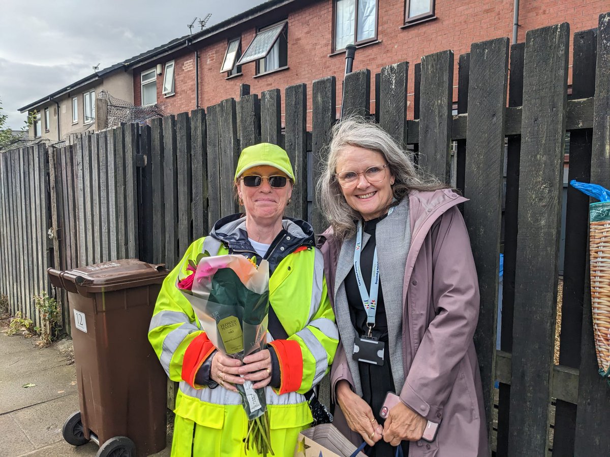 BuryCouncil's tweet image. Honoured to celebrate Jackie’s 30 years at St Mary’s Primary, Prestwich! Beyond crossing patrol, she’s a cleaner, dinner lady &amp;amp; reader. Our Director of Children’s Services presented her with flowers to say thanks for her amazing service! 
#CommunityHero #30YearsOfService