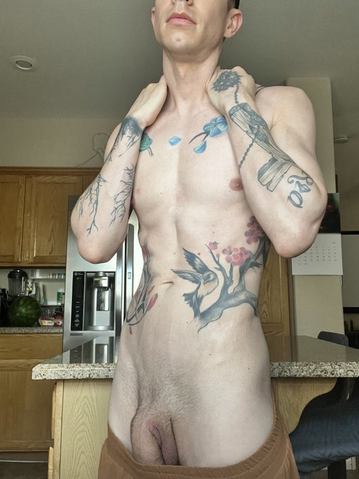 Watch Vincent O’Reilly's leaked NSFW photo on TwXstars