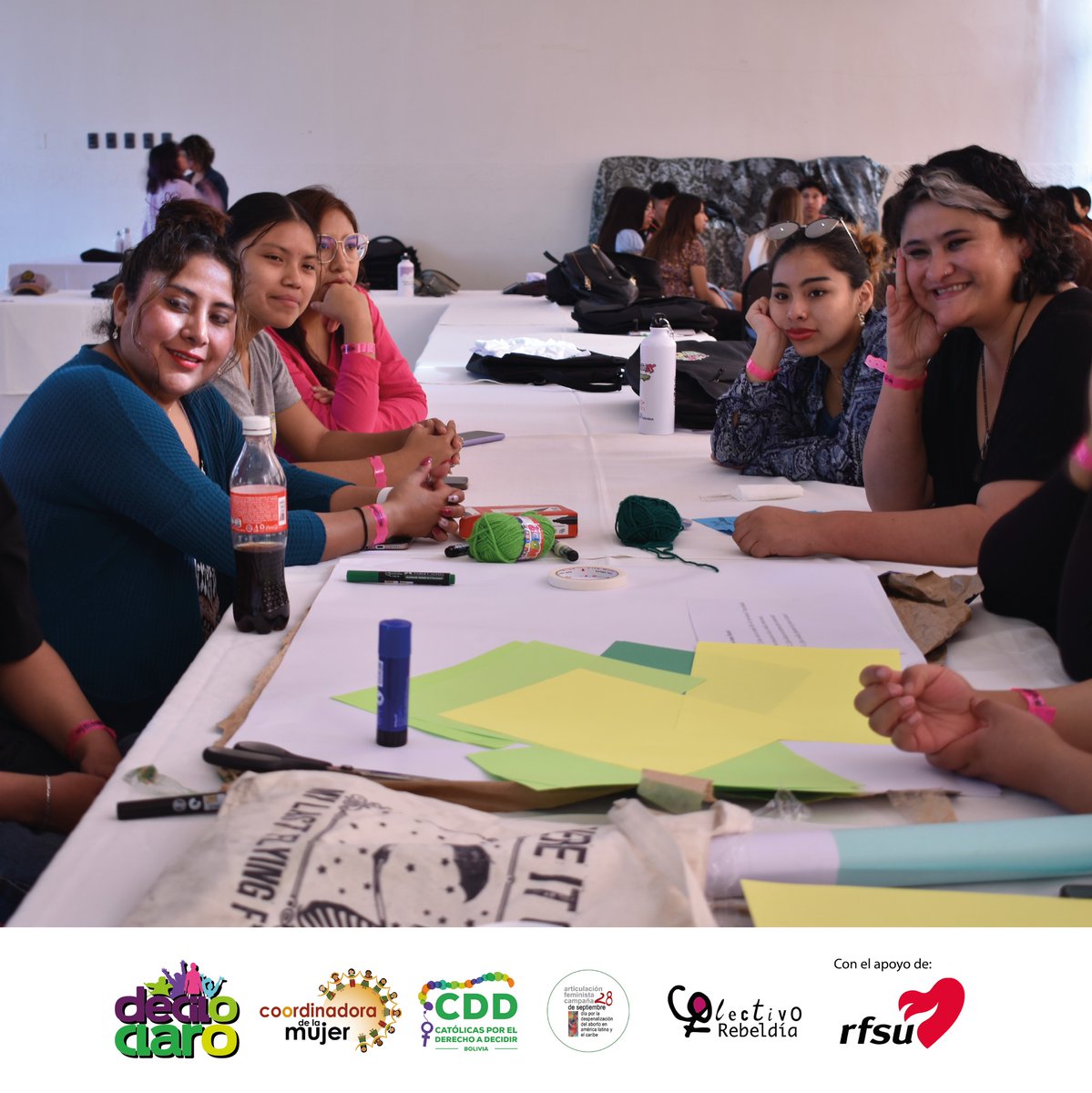 ¡Juventudes de todo el país en un solo lugar!
Nos juntamos en #SantaCruz para conocernos, intercambiar ideas, reírnos, pensar y soñar en grande 
Porque cada voz importa y juntas y juntos hacemos eco por nuestros derechos 

#DeciloClaro
Con el apoyo de RFSU