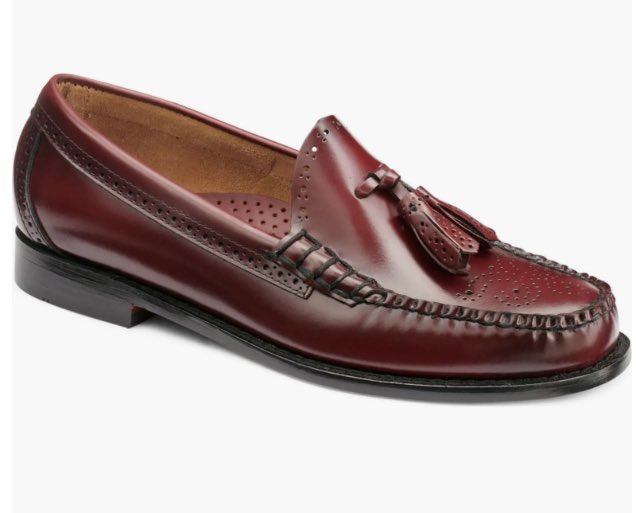 jakewoolf's tweet image. Sale season is here, which means it’s an excellent time for DEALS on all sorts of summer shoes like loafers, sneakers, and sandals

Here I poured through hundreds of e-commerce pages to find the 25 pairs of discounted shoes that you’ll actually want to wear long term

Link in bio