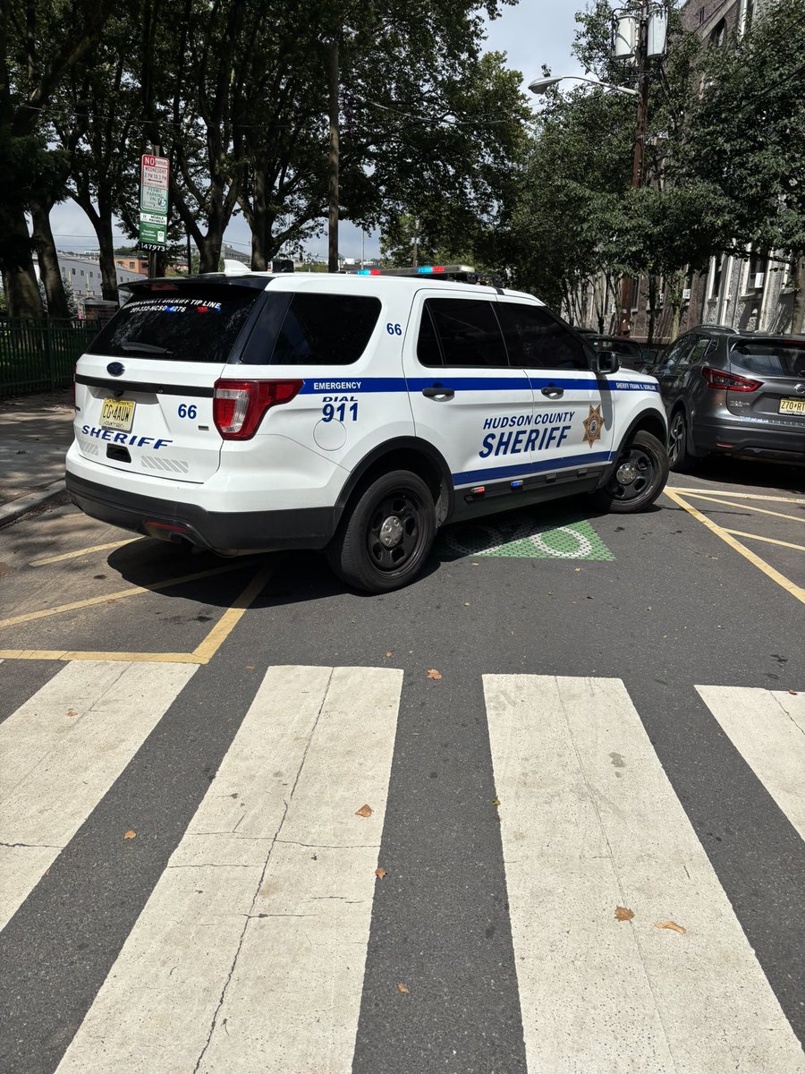 sdl300's tweet image. Avoid 10th & Clinton and if you have a car parked there it might be towed.