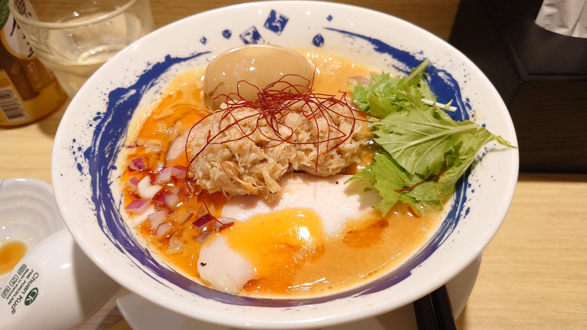 想不到日本7天回來之後，最想吃的東西居然是拉麵，今天下班趕快衝去排湮鯱

螃蟹濃湯/雙倍油封蟹肉真的有夠爽，減肥是明天的事