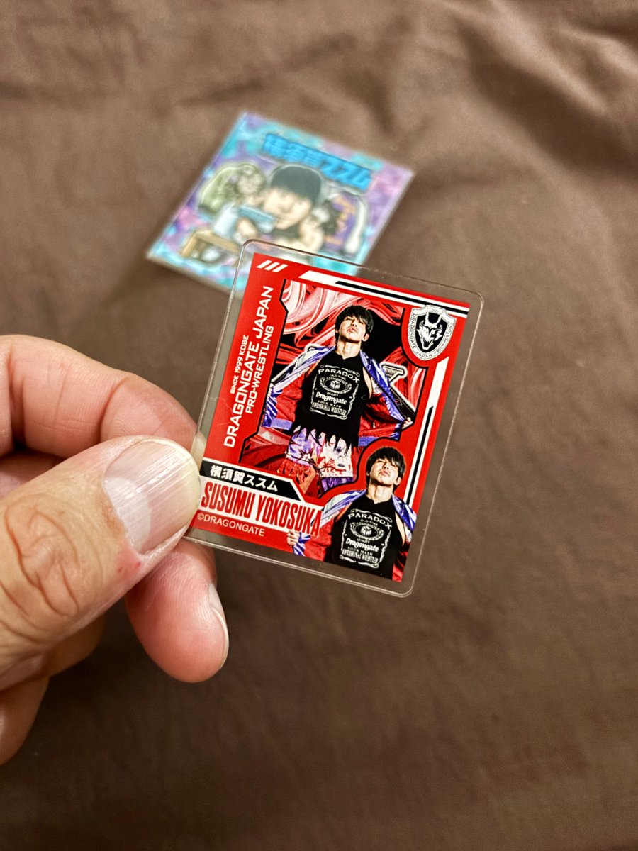 ssm_yokosuka046's tweet image. 絶賛発売中👉#DRAGONGATEウェブポン 

アクリルバッジ賞もいい感じ！！

皆さんはもうお目当ての商品をゲット出来ましたか？🎯

#ウェブポン #DRAGONGATE