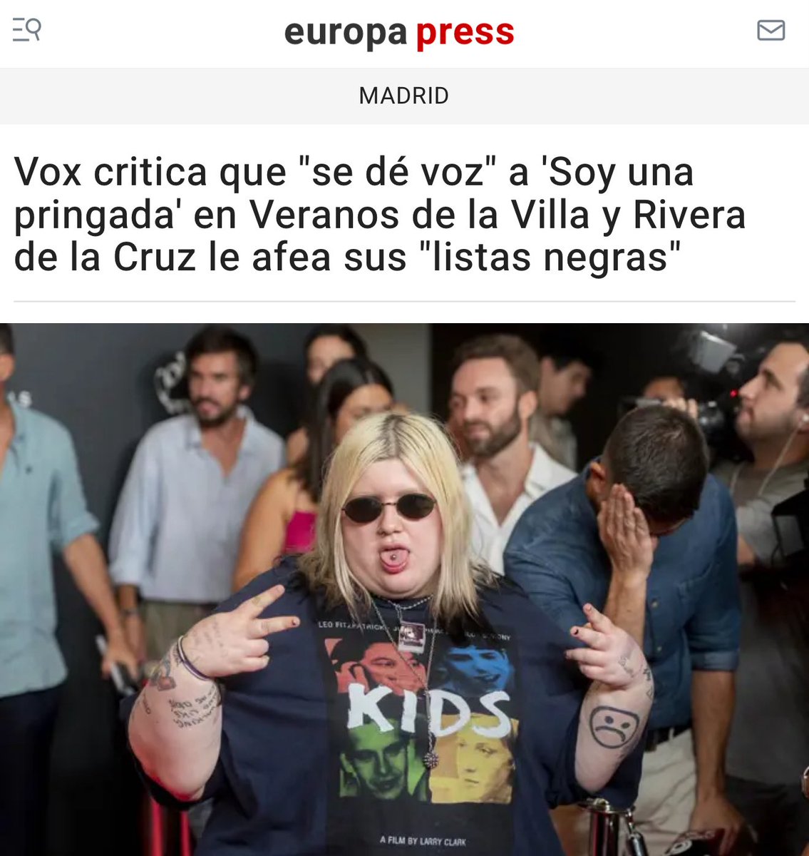 Llevamos años denunciando a este degenerado engendro de la naturaleza. Ahora va Almeida y permite que esta proetarra actúe en los Veranos de la Villa.

Esto es acojonante…