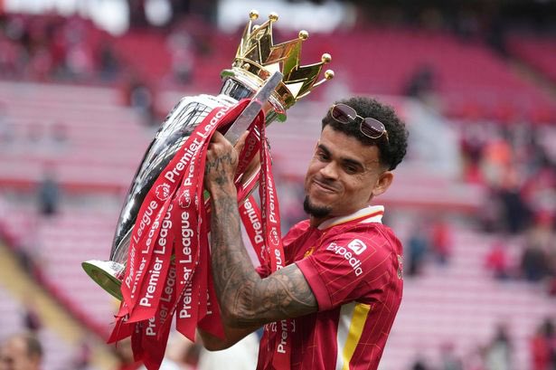 SkySportsLyall's tweet image. #FCBayern’s determination on Luis Diaz is surprising given how unequivocal #Liverpoolfc are being about their stance. They don’t want to sell and don’t want any offers - and their assets valuation marks him at more than €100m anyway. skysports.com/transfer-centre #lfc