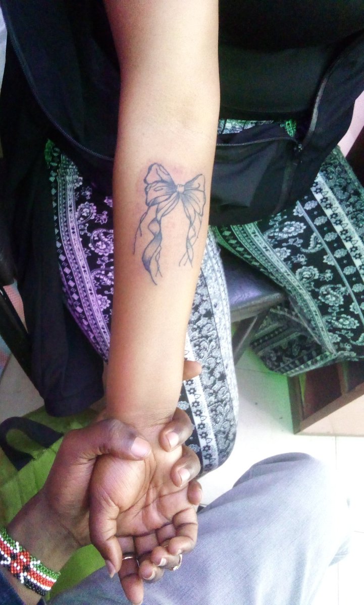 4pf_maina's tweet photo. Ndio nimetija kupeleka dem yangu achorwee tattoo❤️🔥 https://t.co/WXAexrUt2h