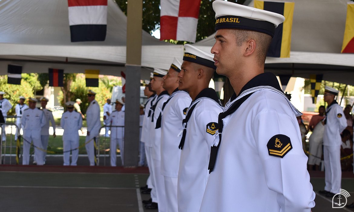 Últimos dias para inscrição em concurso de nível médio técnico com 400 vagas.

Processo seletivo oferece oportunidades em áreas ligadas à gestão administrativa, operativa e de saúde da Marinha

➡️Saiba mais: agencia.marinha.mil.br