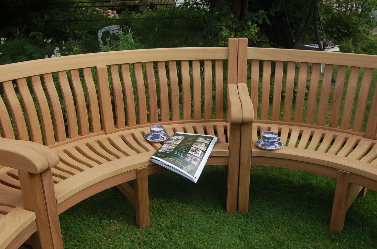 Our "semi-bespoke" service allows for modifications to standard designs, catering to specific requirements. For comprehensive details, kindly refer to our blog. #SemiBespoke

woodcraftuk.co.uk/news/2025/a-gu…