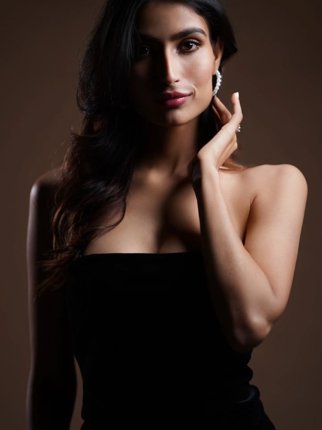 Gv5bZLna4AQ5vvf?format=jpg&name=large