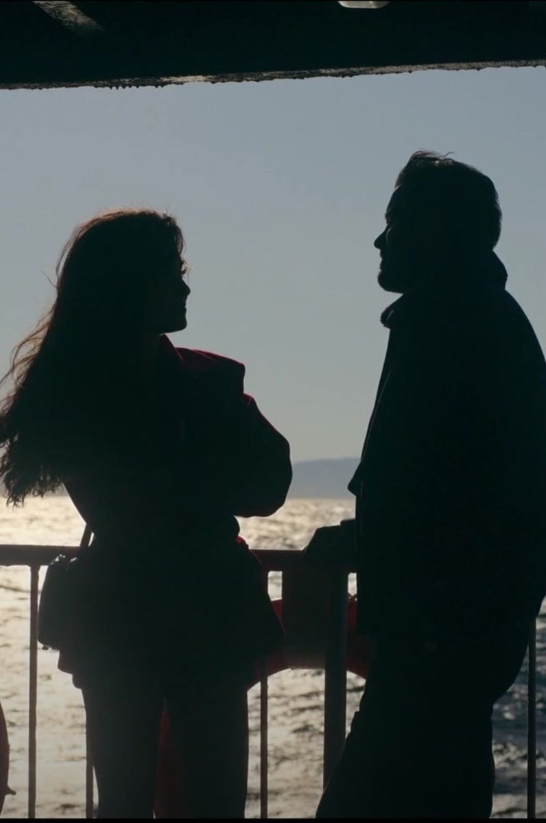 في هذه الفوضى .. من المشاعر ..
انت سعة قلبي .. 

#شعور_اللحظه
 #وهج_الظهيره