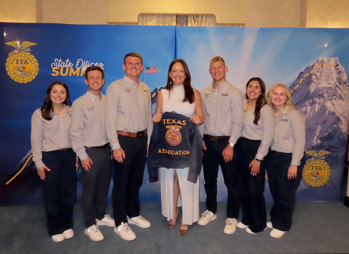 SecRollins's tweet image. Yesterday was another 18 hour day, but every second was worth it with these @NationalFFA superstars!
Honored to speak at the State Officer Summit in DC. From Glen Rose FFA to serving as the 33rd Ag Secretary, FFA shaped my journey.
Grateful for the chance to inspire the next…