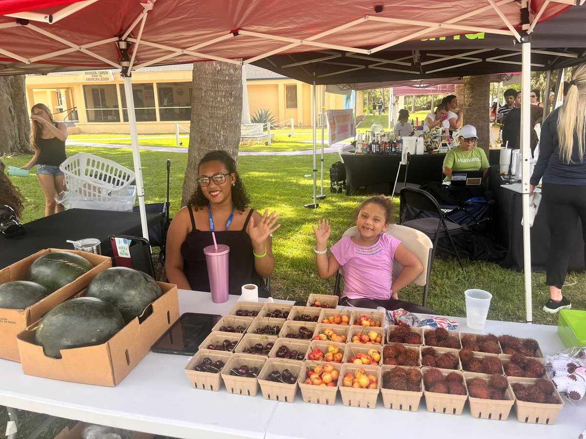 Arrington4Fl's tweet image. We had a wonderful time at the KVF Market last Friday in Downtown Kissimmee! 🛍️
It was great to see so many community members out supporting local vendors. 💼🙌
Thank you to Kissimmee Main Street for organizing this beautiful event!
🗓️ Don’t miss out—KVF Market happens every…