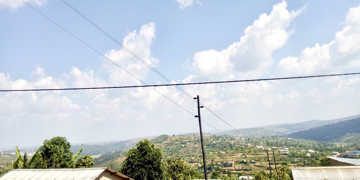 📌Hagiye gutangira umushinga “ASCENT” wa EDCL uzatanga amashanyarazi ku ngo zigera ku 21,000 mu turere 3 harimo n’aka Huye. Muri Huye uzakora mu mirenge ya Mbazi,Karama,Mukura,Maraba,Gishamvu,Huye &amp;Tumba.
Umuyobozi w’Akarere yakiriye abahagarariye umushinga haganirwa ku bizakorwa