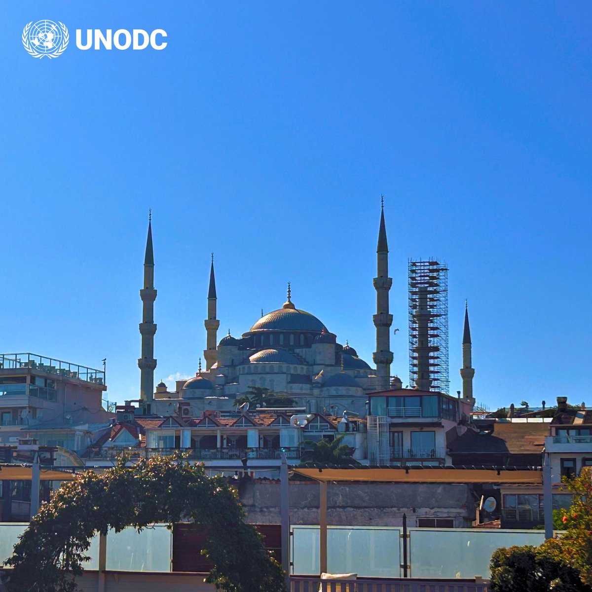 UNODC_Firearms's tweet image. The illicit arms trade is often linked to terrorism, drug trafficking & other forms of organized crime, posing a serious threat to peace, security & development.
This July, our team was in Istanbul to help countries in Central Asia counter #FirearmsTrafficking & related crimes.