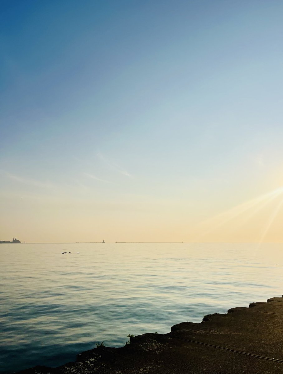 HeidiStevens13's tweet image. Good morning, Chicago 💛