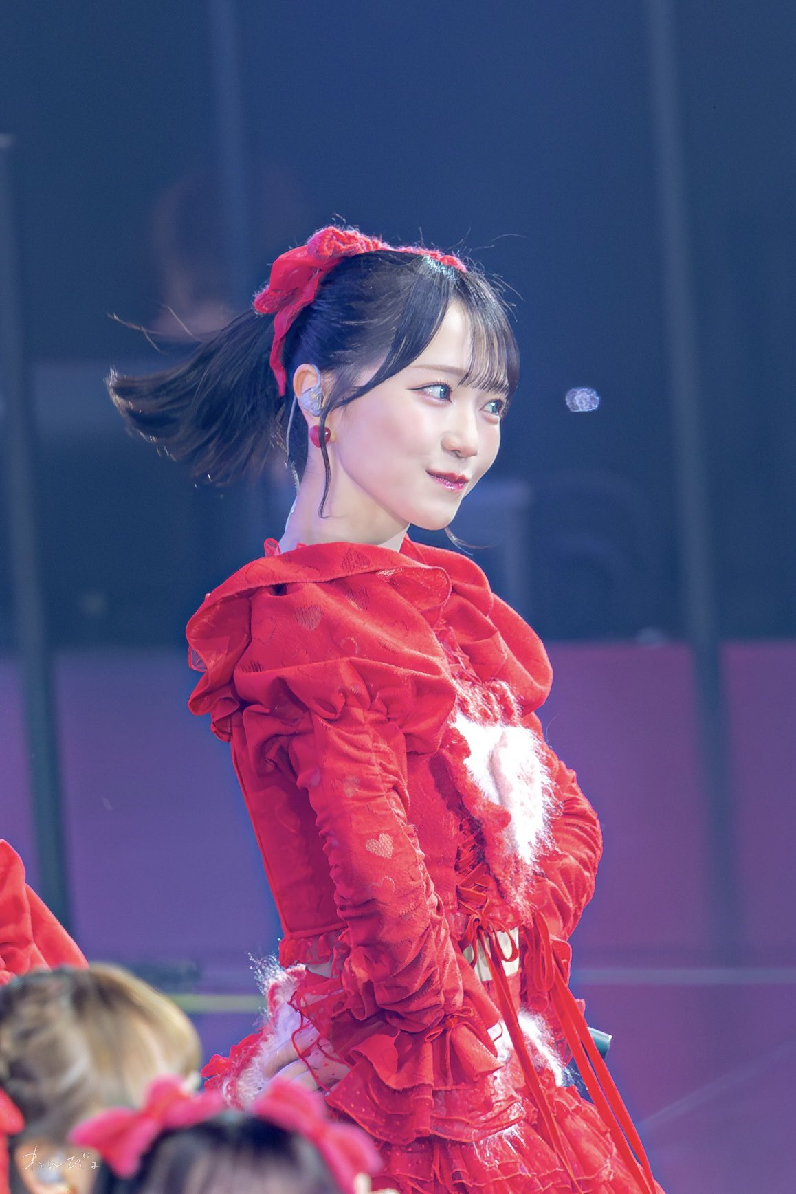 野口衣織 直筆 赤背景② いかりんぐ 野口衣織 直筆 赤背景② いかりんぐ LOVE 野口衣織 直筆サイン入り生