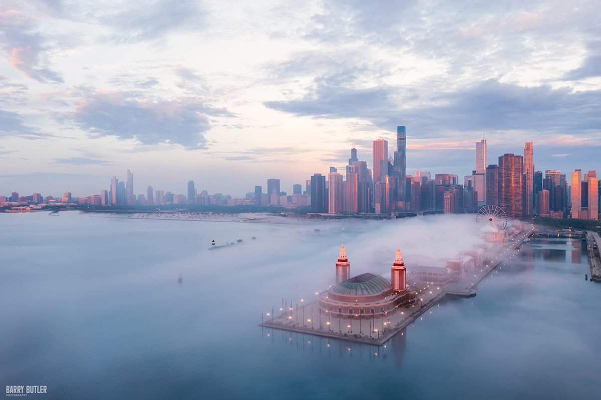 barrybutler9's tweet image. Happy 109th Birthday to Navy Pier #chicago