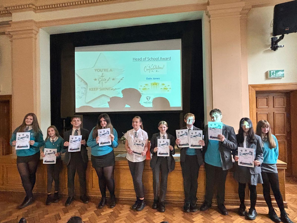 tonmiddleschool's tweet photo. @TonyrefailCS Year 8 engaged in their Summer Celebration Assembly this morning. We are so proud of the pupils - so much to celebrate. #TeamYear8 #celebration 🎉 https://t.co/jqQFoxpbOr