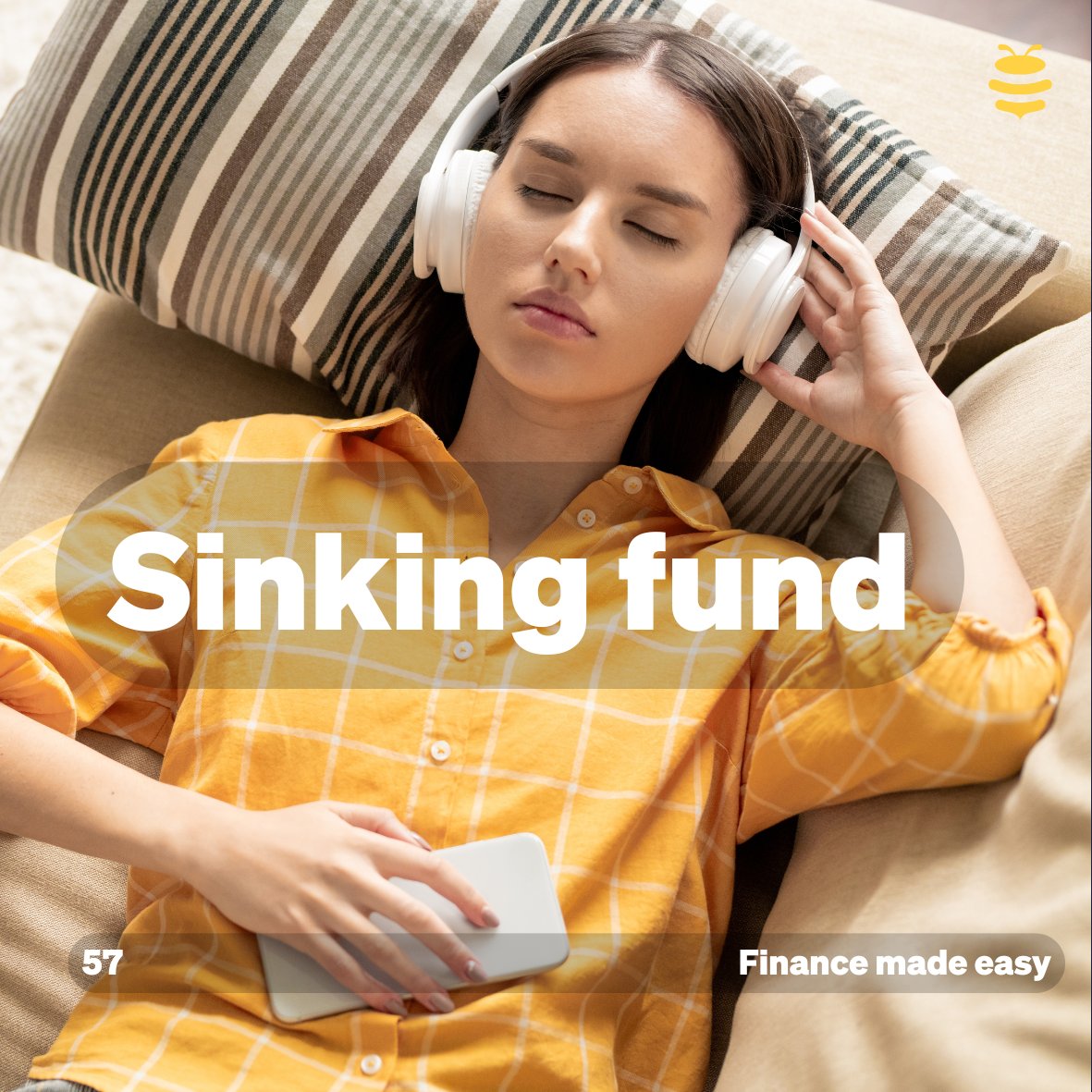 beewise's tweet photo. A sinking fund is money you save gradually for a planned expense, like a summer holiday or holiday gifts.

Imagine wanting to spend €600 on a trip in August. If you start saving €100 a month from February, by July you’re ready without stress or surprises.

#Beewise https://t.co/qxxK6yfxA9