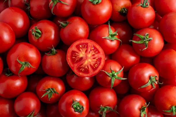 Enrique Muñoz (@enriquemunozfm) on Twitter photo 17.09% de arancel al tomate mexicano, decide aplicar unilateralmente Donald Trump.
El Consejo Nacional Agropecuario lamenta la medida.
México abastece 9 de cada 10 tomates que importa EU y el 55% del total de su consumo.
Trump castiga a México pero también a sus consumidores. 17.09% de arancel al tomate mexicano, decide aplicar unilateralmente Donald Trump.
El Consejo Nacional Agropecuario lamenta la medida.
México abastece 9 de cada 10 tomates que importa EU y el 55% del total de su consumo.
Trump castiga a México pero también a sus consumidores.