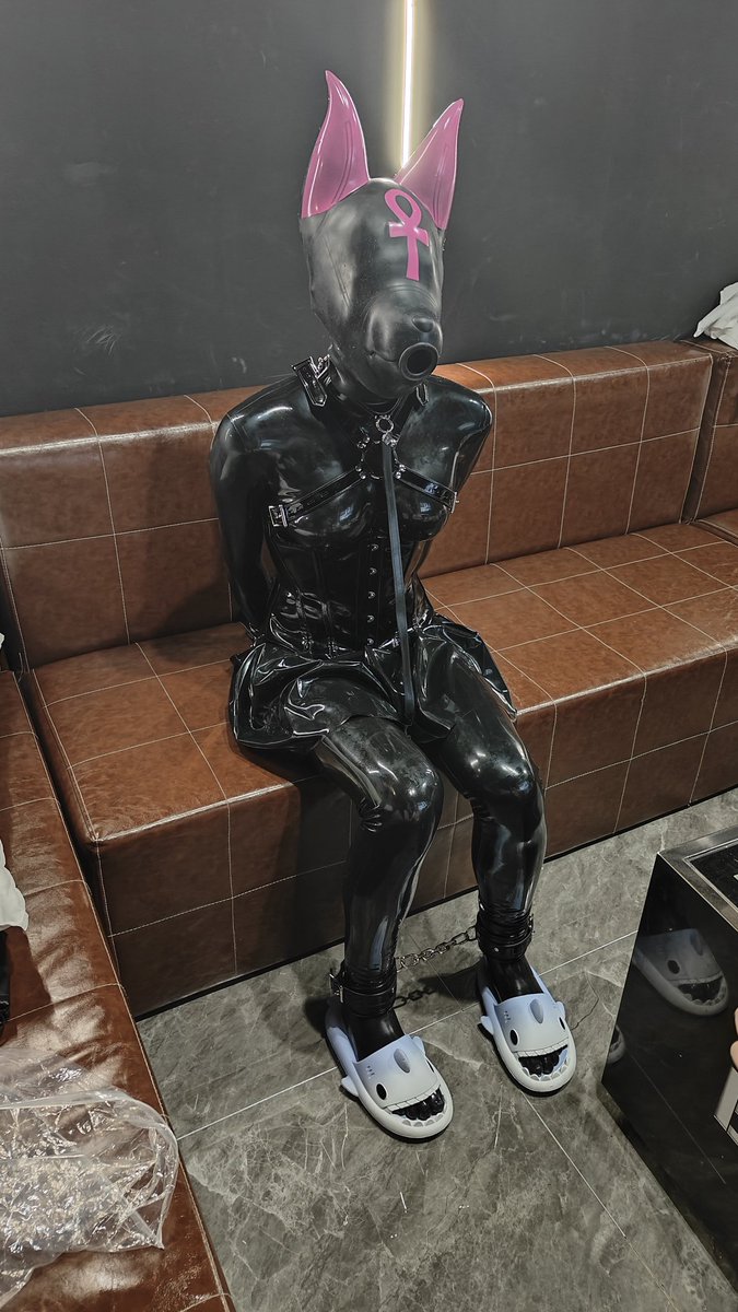 drone <a href="/FeturaX/">FeturaX</a> 
#latex #rubber