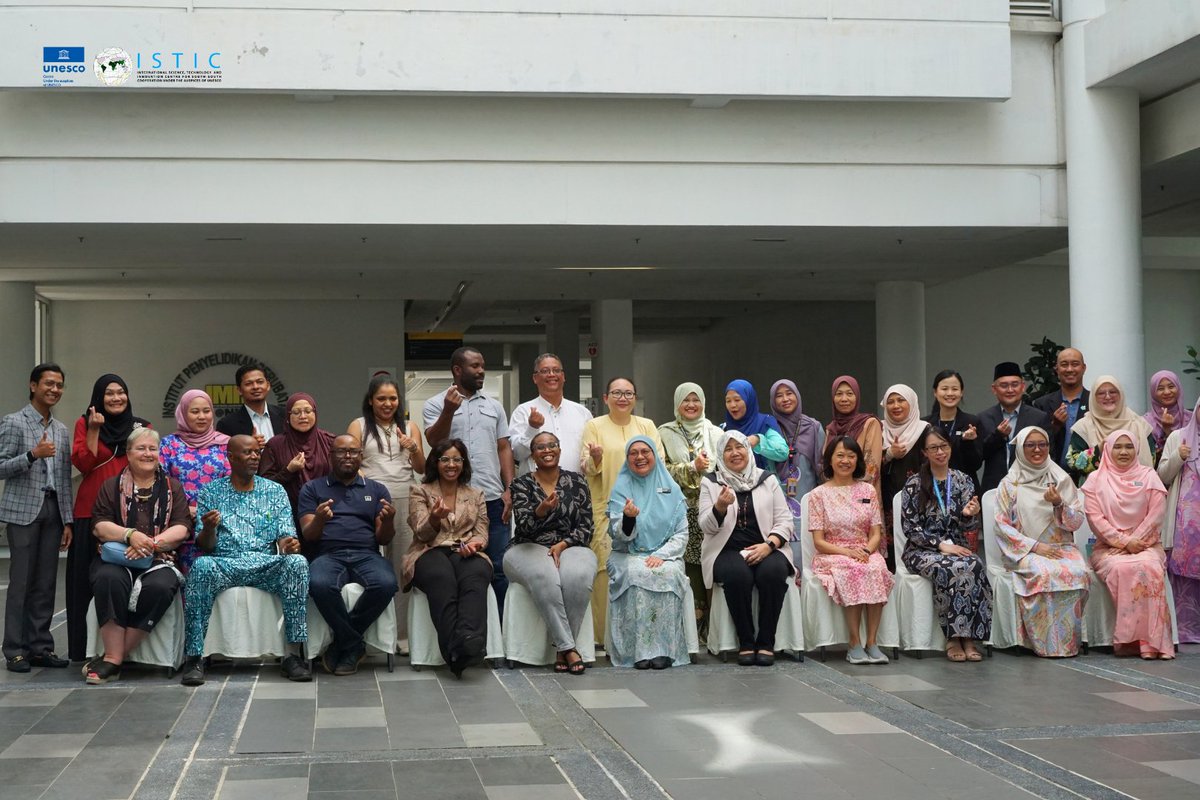 istic_unesco's tweet image. As part of the 🇲🇾–🇿🇦 STI Technical Visit, the delegation visited today NAHRIM for discussions on water research, and NIH for insights into 🏥 public health innovation.