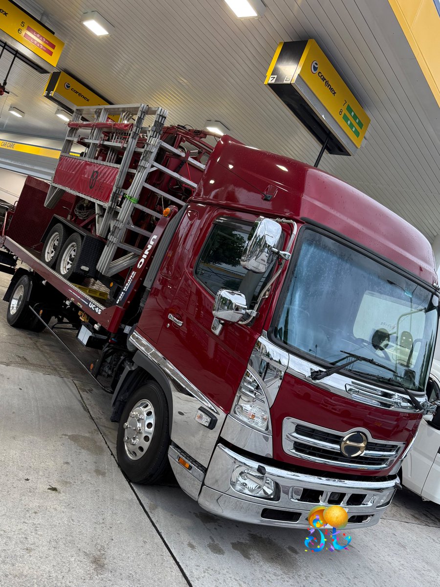 トレーラーが故障した訳では無いですよー🤗
お客さんのニーズに応えれる為に設備投資していきます！
