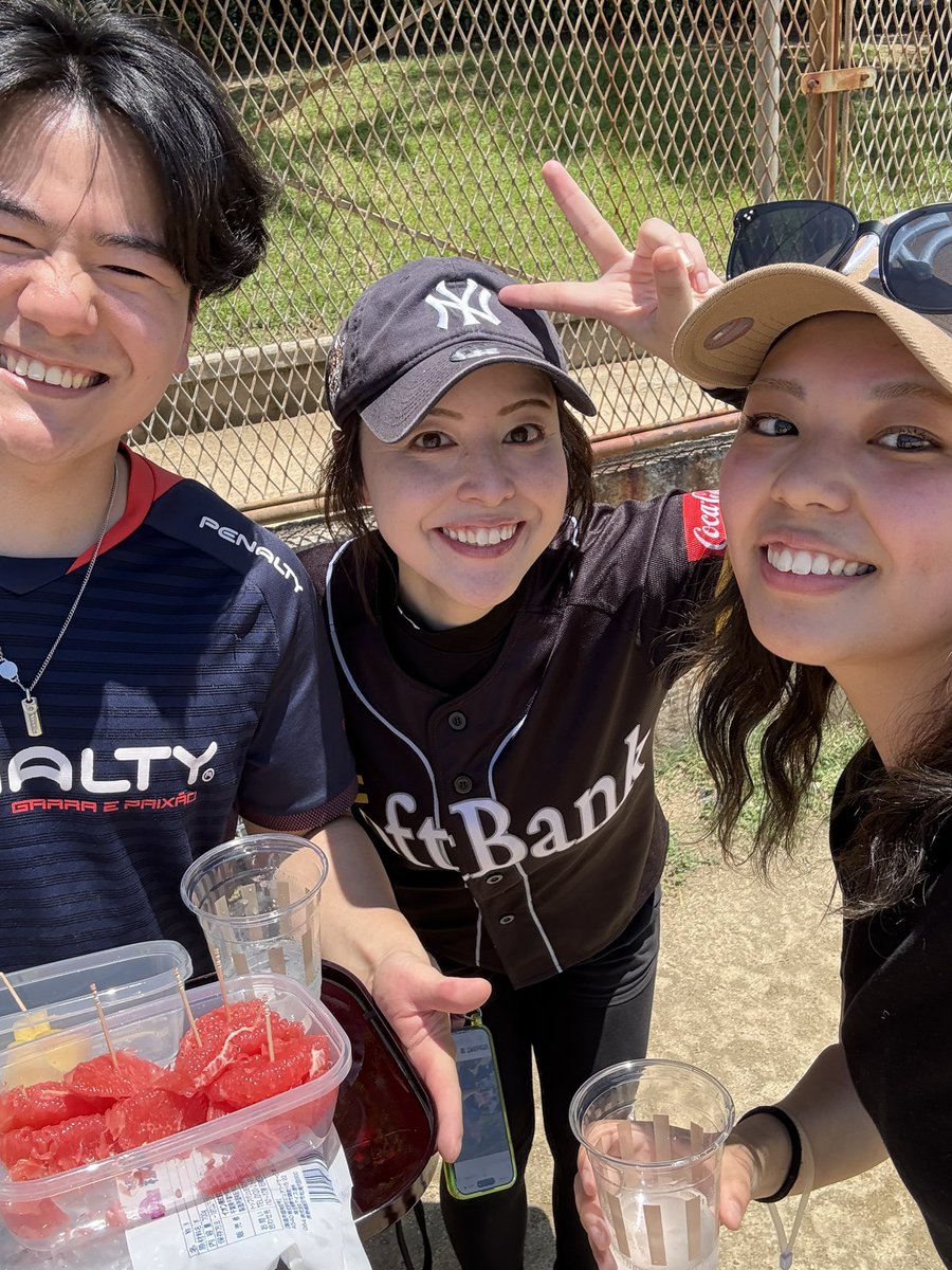 野球部⚾️🔥
快晴の中での運動最高でした！
スポーツに打ち込んでた学生時代を思い出しました^_^
たくさんの方と繋がれるこの会社がより好きになりました！^_^
#野球部
#しっかり日焼けしました
#今年も美白女子厳しそうです^_^
#人を大切にする
#ららぽーと甲子園
#北山チルドレン