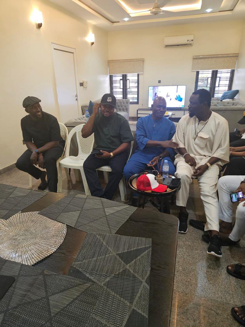 VBDMofficial's tweet photo. 🧵🟥 VBDM STRATEGIC SESSION THREAD
Theme: Anchoring Accountability. Advancing Civic Safety. Empowering Stakeholders.
Date: June 11, 2025
Venue: Abuja
Lead: Ken Pela – Vision Better Delta Movement (VBDM)
#VisionBetterDelta #VBDM #DeltaRising https://t.co/ITx694E7J2