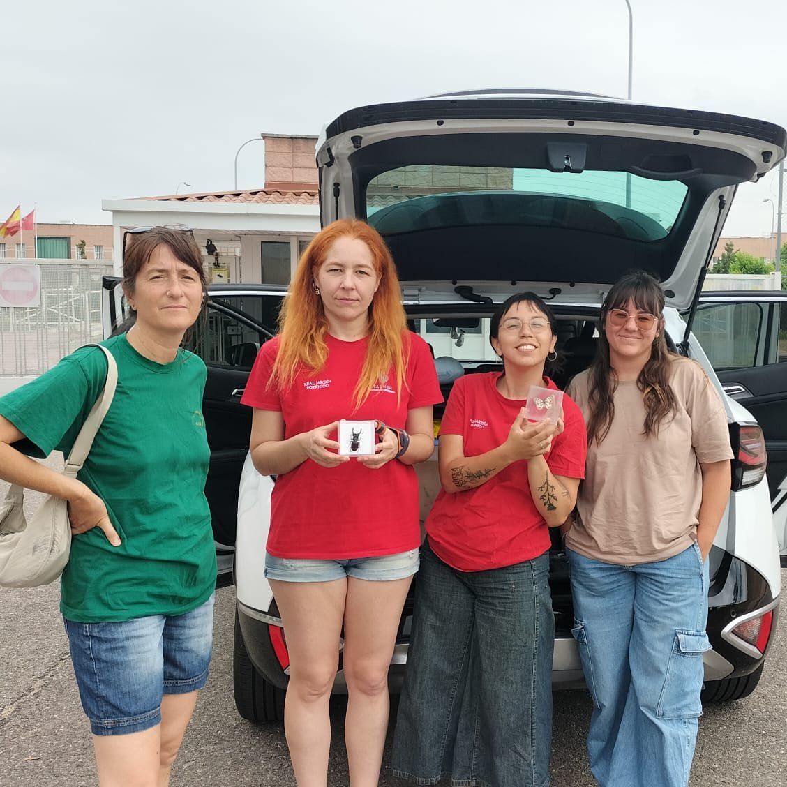 REAL JARDÍN BOTÁNICO (@rjbotanico) on Twitter photo Con el proyecto #JardínAccesible del
<a href="/RJBOTANICO/">REAL JARDÍN BOTÁNICO</a> <a href="/CSIC/">CSIC</a>, junto a <a href="/Solidarios_es/">Solidarios</a> y el apoyo de <a href="/FECYT_Ciencia/">FECYT</a> dedicamos el final de curso a la importancia de las abejas silvestres y los polinizadores para la conservación de la biodiversidad y el bienestar en nuestro planeta Tierra. Con el proyecto #JardínAccesible del
<a href="/RJBOTANICO/">REAL JARDÍN BOTÁNICO</a> <a href="/CSIC/">CSIC</a>, junto a <a href="/Solidarios_es/">Solidarios</a> y el apoyo de <a href="/FECYT_Ciencia/">FECYT</a> dedicamos el final de curso a la importancia de las abejas silvestres y los polinizadores para la conservación de la biodiversidad y el bienestar en nuestro planeta Tierra.