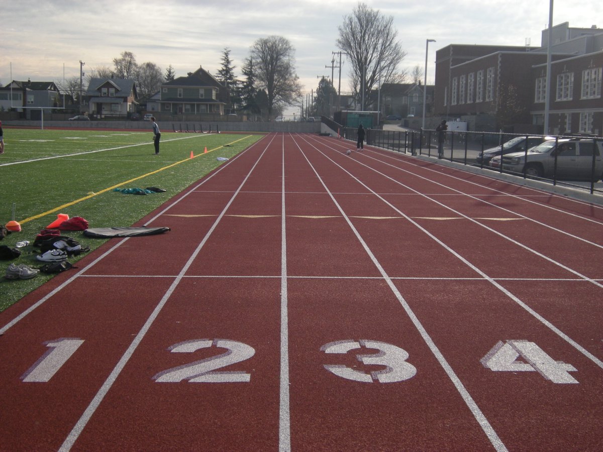 Maryland Varsity (@marylandvarsity) on Twitter photo Maryland/DC Track: Top 200 Meter Runners in 2026
on3.com/sites/maryland…
<a href="/chris_hewitt3/">chris hewitt Jr.</a>
<a href="/connorsalmin/">Connor Salmin</a>
<a href="/DavidNnabuko/">David “Dave” Nnabuko</a> Maryland/DC Track: Top 200 Meter Runners in 2026
on3.com/sites/maryland…
<a href="/chris_hewitt3/">chris hewitt Jr.</a>
<a href="/connorsalmin/">Connor Salmin</a>
<a href="/DavidNnabuko/">David “Dave” Nnabuko</a>